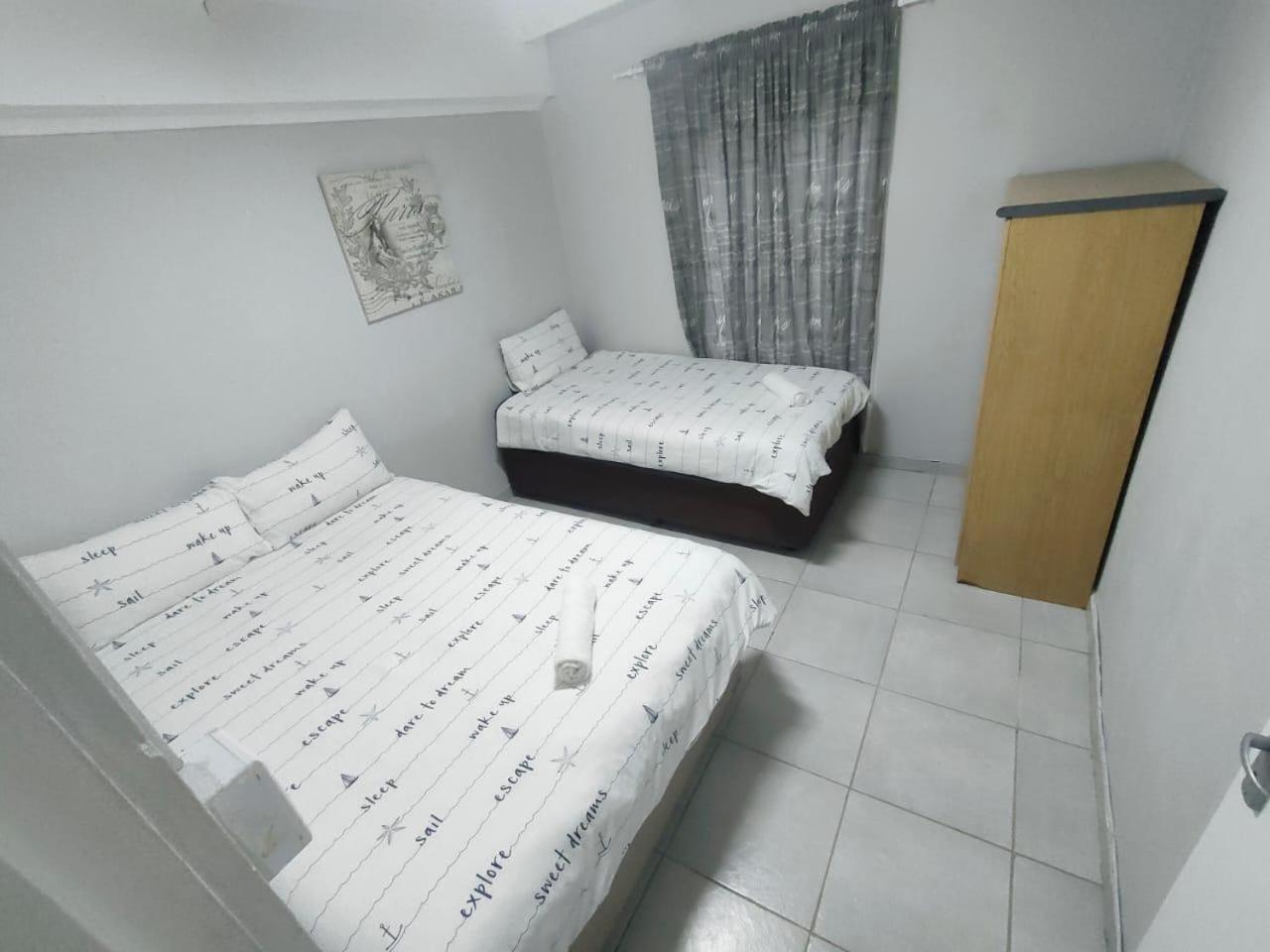 Blue Mountain Farm Lodge, Cabins & Cottages Swellendam Quarto foto
