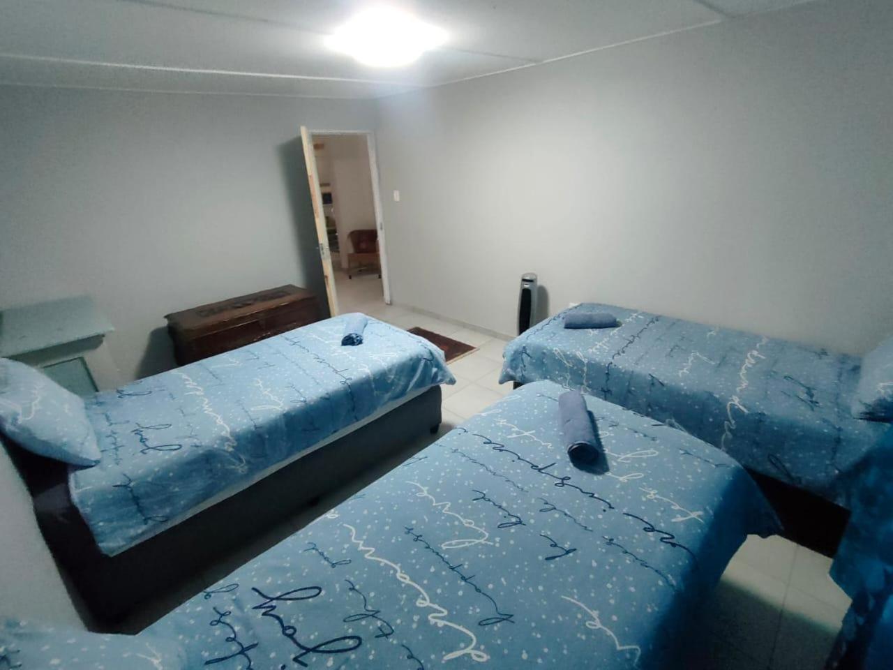 Blue Mountain Farm Lodge, Cabins & Cottages Swellendam Quarto foto